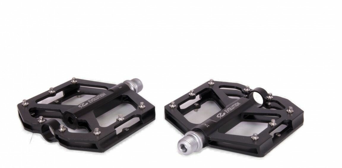 Педали EVOLUTION PLATFORM алюминиевые CNC, 108x100мм, резьба , со сменными шипами, 3 промпод, черные