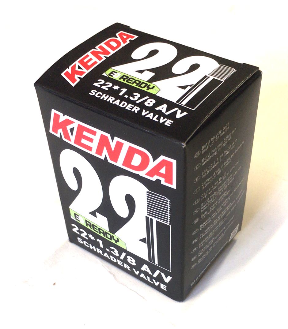 Камера 22", Kenda "узкая" 22х1 3/8" авто, для вело/инв. колясок